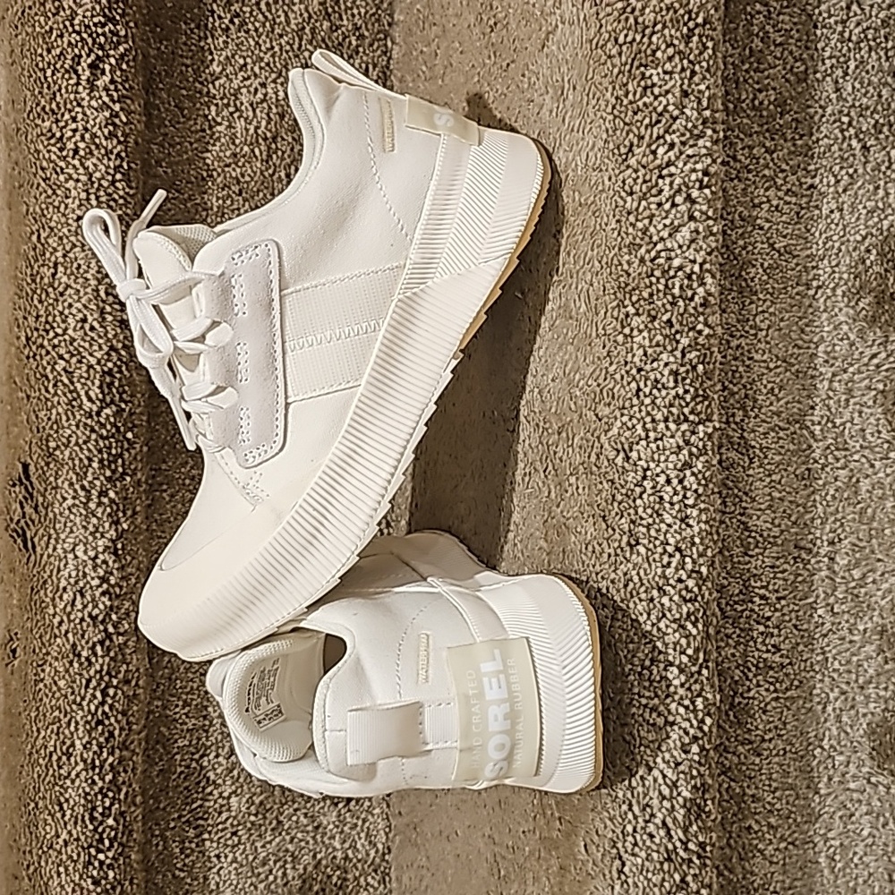 Sorel sneakers